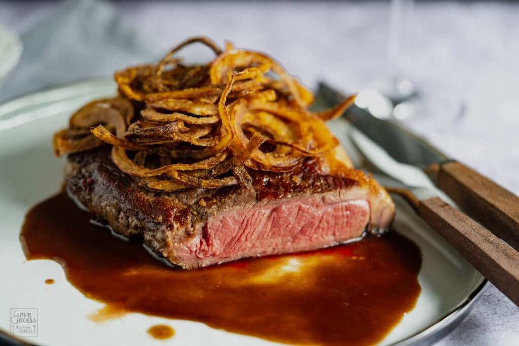 Rostbraten mit Röstzwiebeln