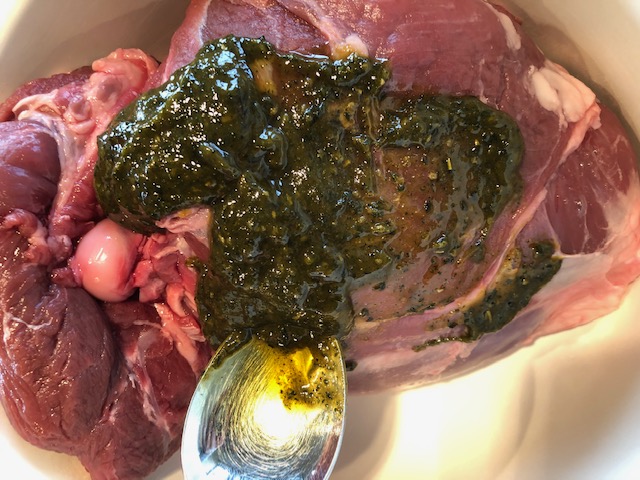 Geschmorte Lammkeule