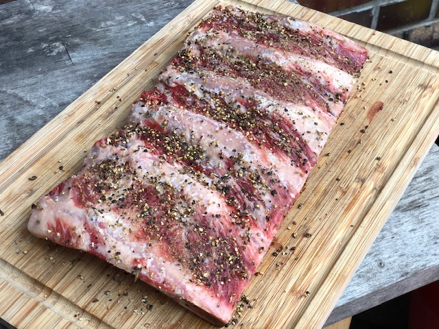 Beef Back Ribs vom Biru Wagyu auf dem Keramik Grill