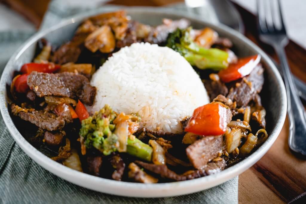 Chinesisches Knoblauch-Rindfleisch