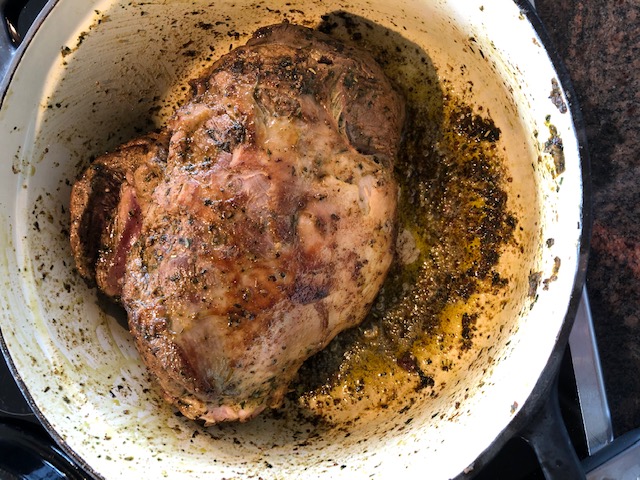 Geschmorte Lammkeule