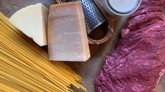 Flap Steak mit Spaghetti in Käse-Sahne Soße