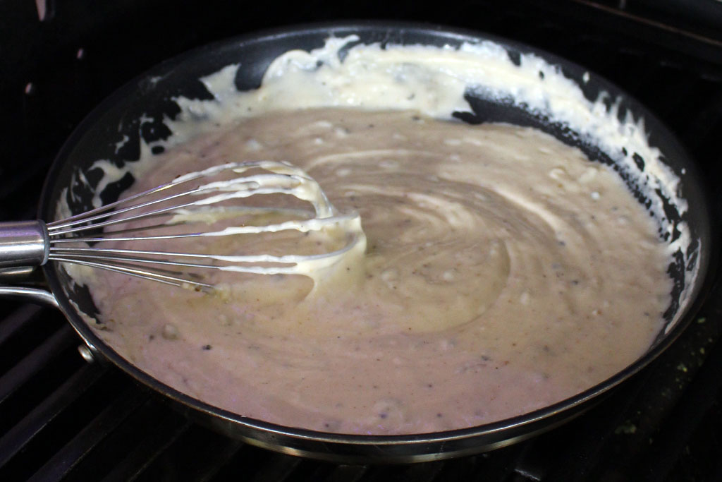 Filet mit Gorgonzolasauce und Pasta