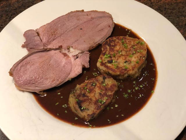 Geschmorte Lammkeule