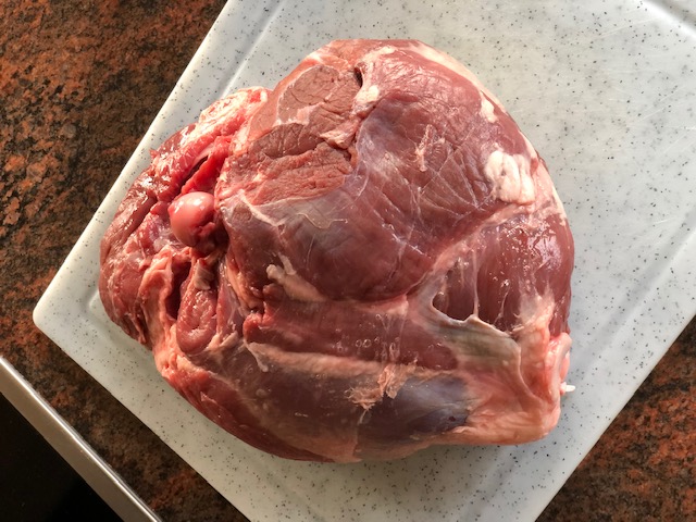 Geschmorte Lammkeule