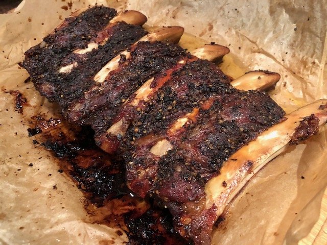 Beef Back Ribs vom Biru Wagyu auf dem Keramik Grill