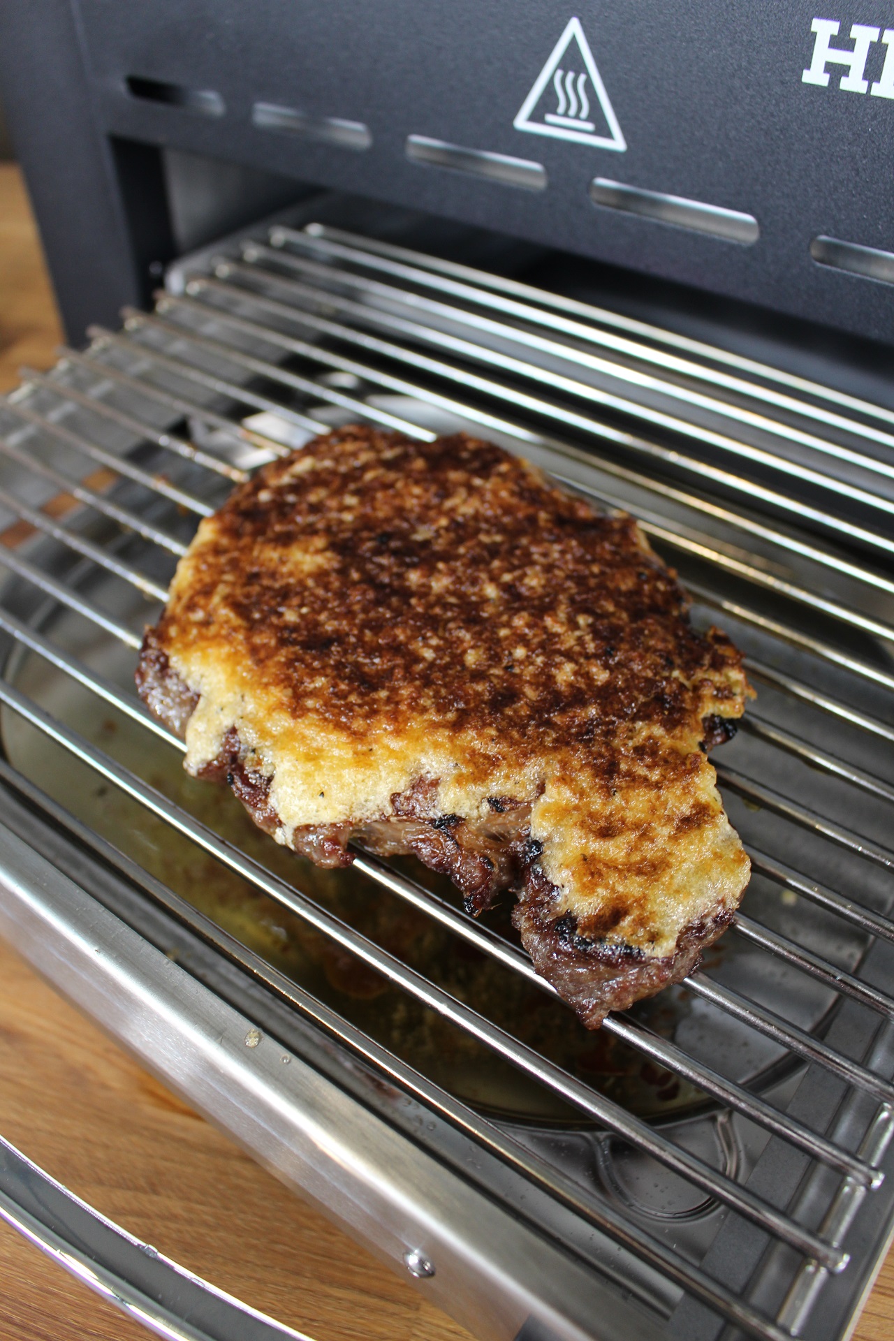 Red Heifer Ribeye Steak mit Trüffelkruste